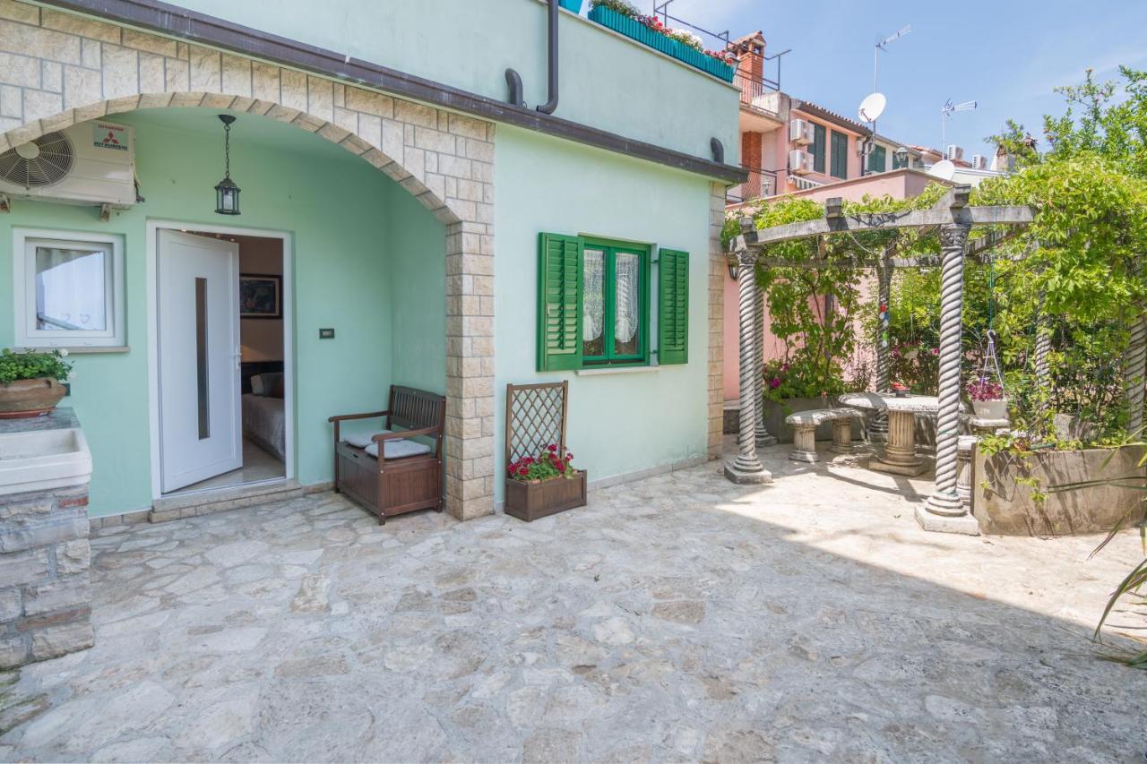 Secret Garden Apartment Πόρετς Εξωτερικό φωτογραφία