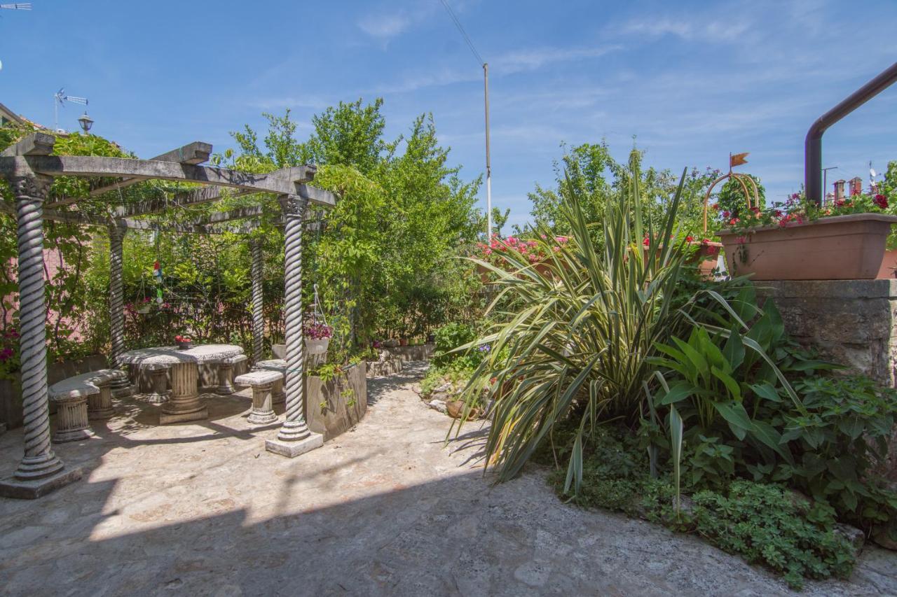 Secret Garden Apartment Πόρετς Εξωτερικό φωτογραφία